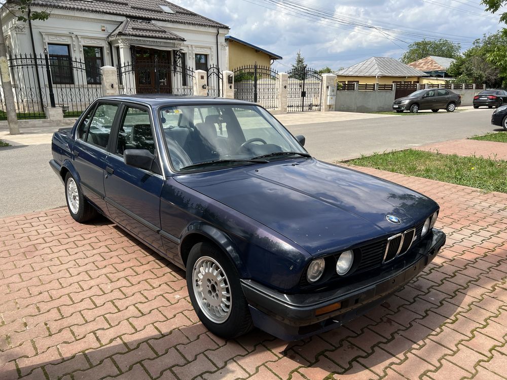 Vând Bmw E30 318i (ursulet)