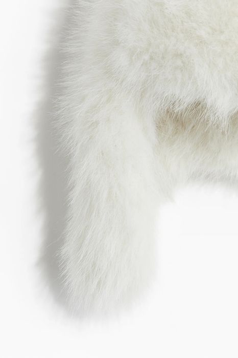 пушистая шапка H&M