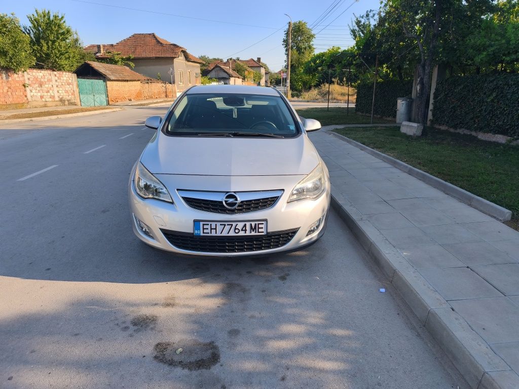 Opel Astra 1.6i Газ