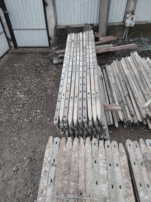 Stilpi din beton