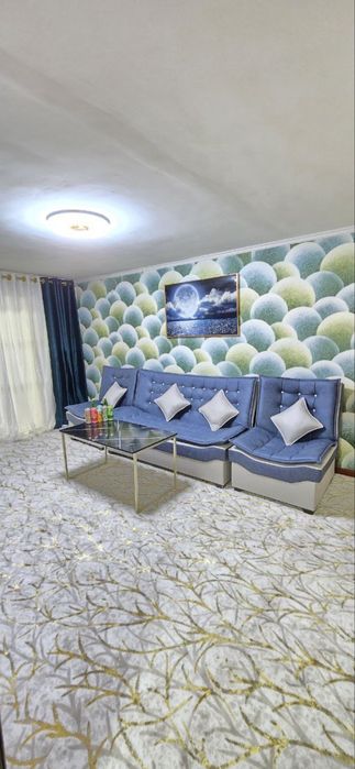 Novza metro gishtli uy sotiladi srochna