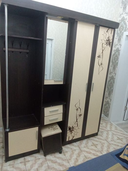 Прихожка 50000 срочно