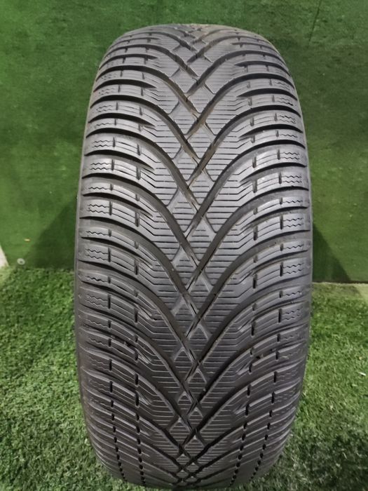 1бр. зимна гума 215/55/17 Kleber Krisalp HP3 
dot3119
8.3mm
Перфектно
