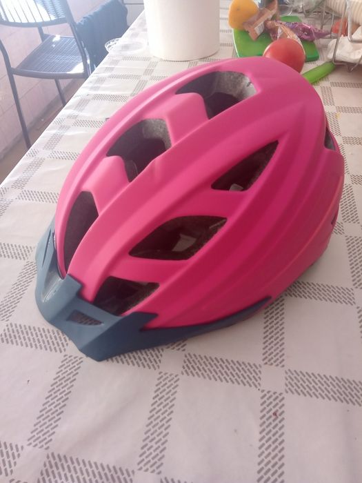 Casca Protectie Bicicleta,Skabord,Tricicleta etc marime M , UK NOUA !