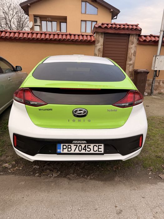 Такси под наем Пловдив HYUNDAI IONIQ TAXi 1.6 Hybrid