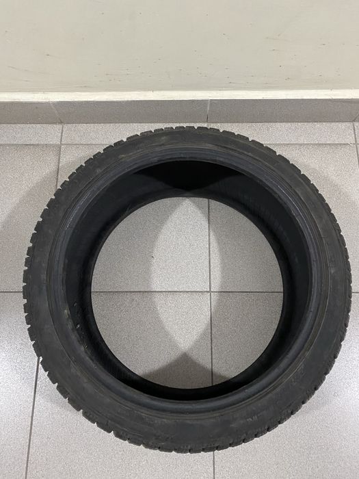 Зимние шины(Липучка) TIGAR 225/40 R18 92V