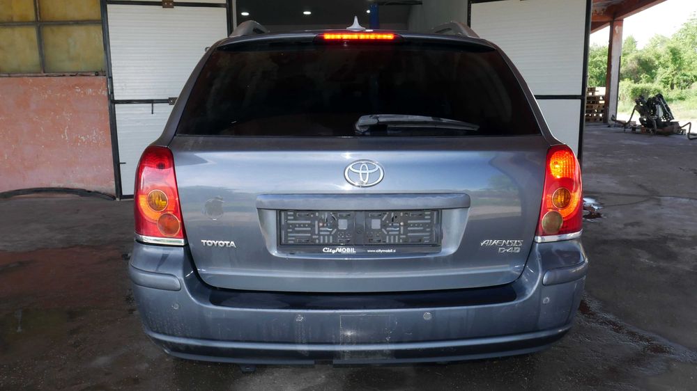 Toyota Avensis II 2003-2009 НА ЧАСТИ