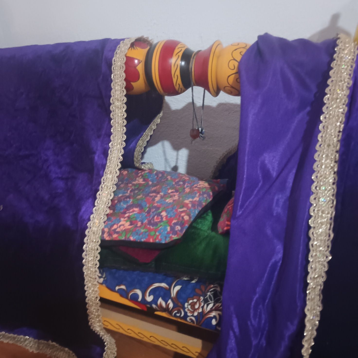 beshik sotiladi holati yangi