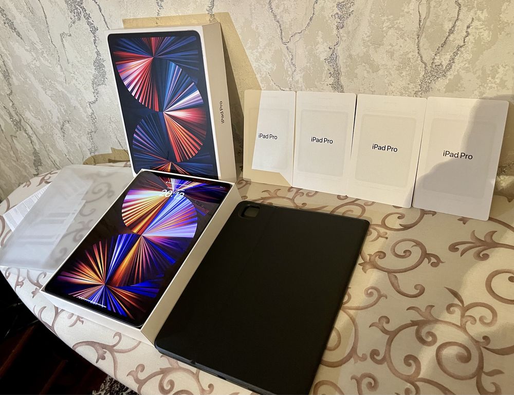 Aplle iPad Pro 12,9 / 2022 года / 256GB/ Новый Айпад