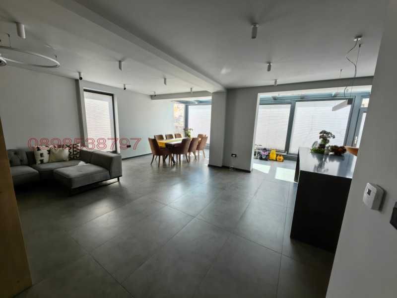 Продава се Къща в Сапарева баня - 360 кв.м за 1203 €/кв.м - Снимка #9