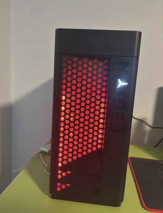PC gaming full monitor BENQ tastatura mouse