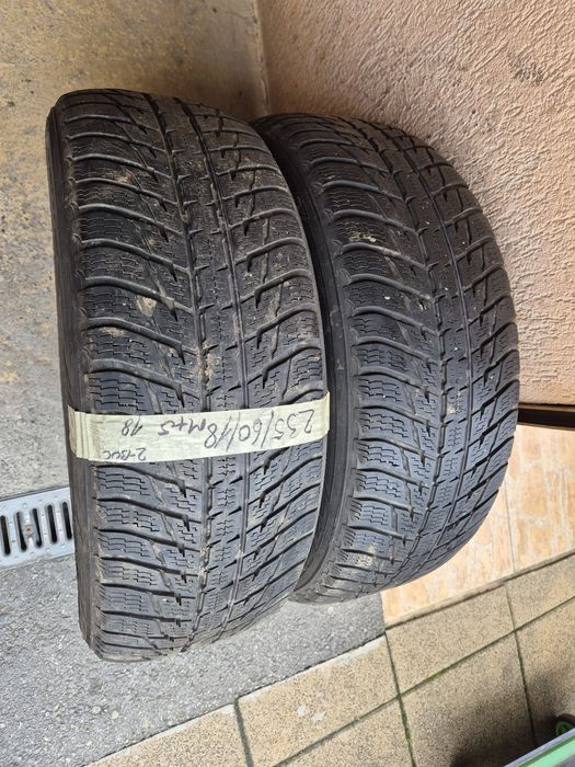Vând cauciucuri 235/55/18 M+S //Nokian// 2 buc