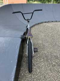Vând bicicleta BMX Mafia Bike