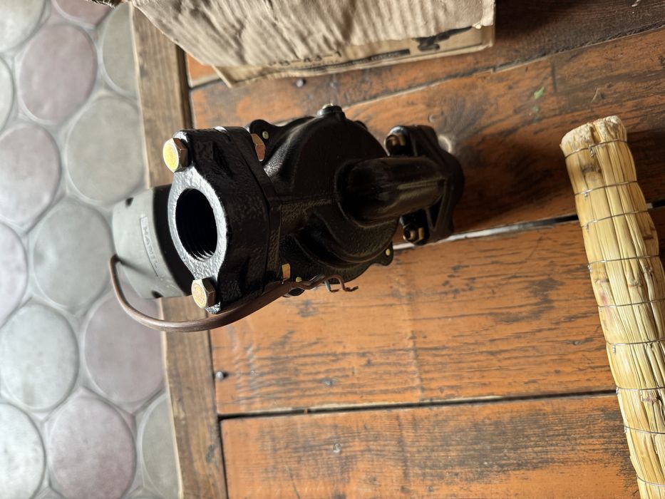 Продам насос для отоплени  от фирмы HANIL