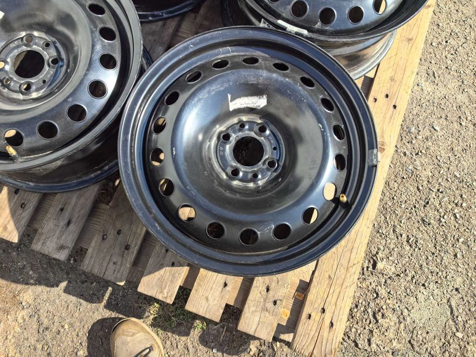 16 цола 4 х 98 мм Алфа Ромео / Фиат / Ланча / Ситроен НЕмо