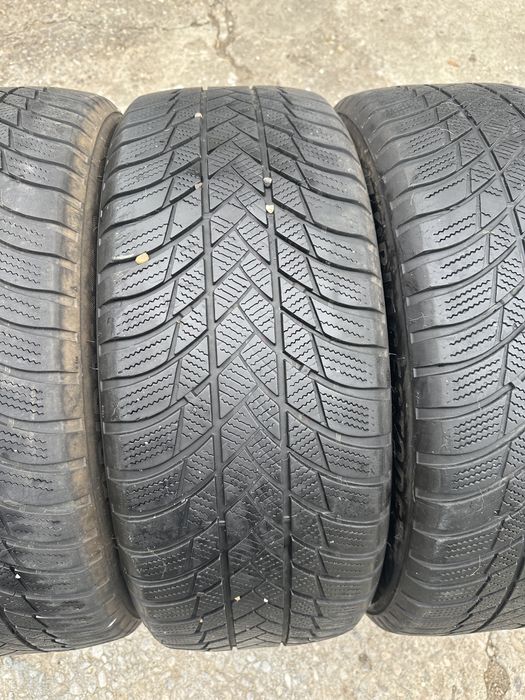 Anvelope iarna M+S bridgestone 225 55 18