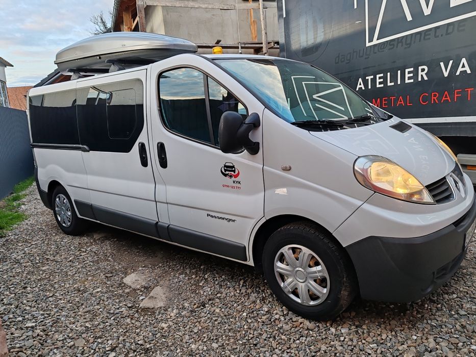 Renault trafic 8+1locuri lung din 2010