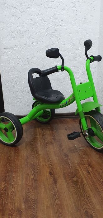 Продам трехколесный велосипед