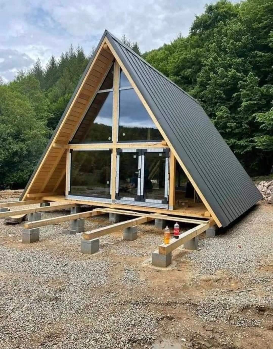 Executam Construim Case din structura de lemn si Cabane stil A Frame,