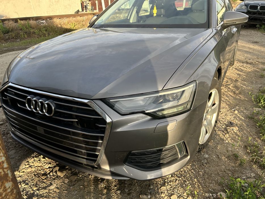 Geam panoramic prima parte , cel mic Audi A6 4K C8