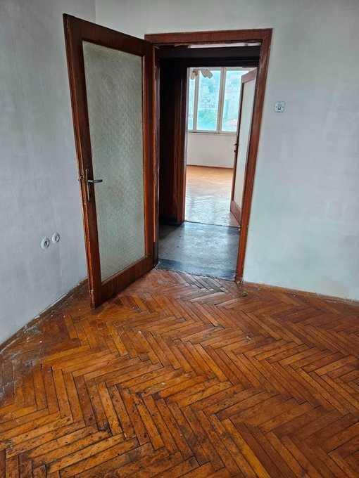 Продава се Тристаен апартамент в Габрово, Център - 85 кв.м за 565 €/кв.м - Снимка #19