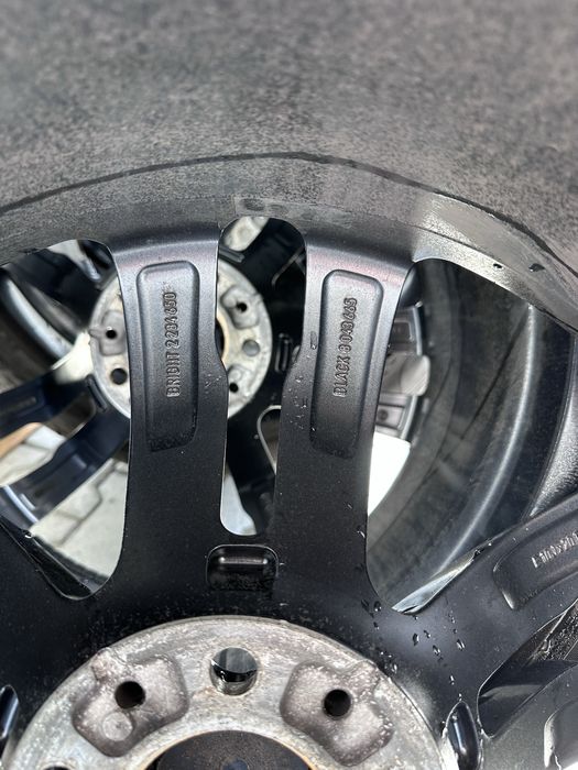 Vand Jante cu tot cu cauciucuri de iarna 285/40 R 20