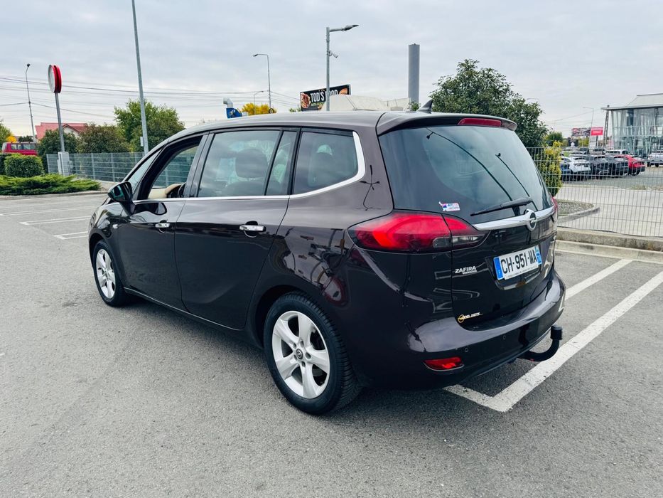 OPEL ZAFIRA Tourer 2.0 CDTI 130 Disneyland model 7 Locuri