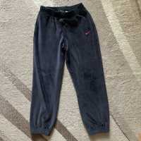 Pantalon catifea Nike. Marime 122