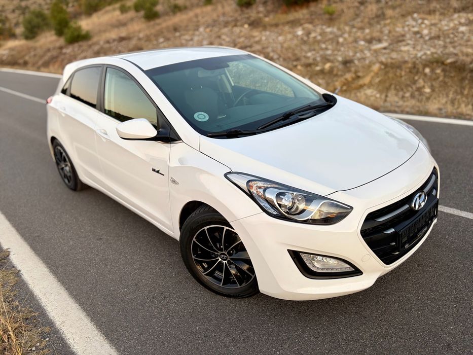 Hyundai I30 1.6 CRDI Blue Drive Автоматик