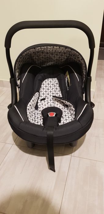 Бебешко кошче Silver Cross от 0 до 13кг

Марка-Silver Cross.

За б