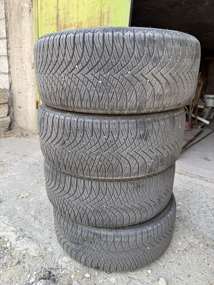 Всезонни Гуми Goodride 225/35/19