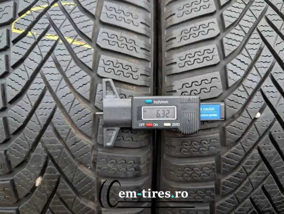 SET 4 Anvelope Iarna 205/60 R16 FALKEN Eurowinter HS02 96H