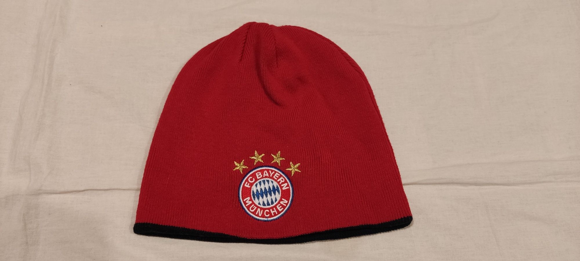 Căciulă Bayern Munchen 2 fete impecabilă fan suporteri fotbal