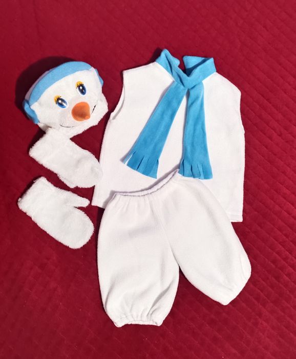 Новогодний костюм снеговика на 3-5 лет.  На мальчика и на девочку