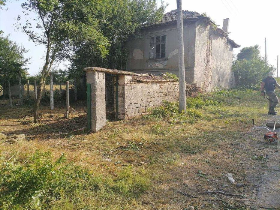 Почистване на изоставени и запустели имоти