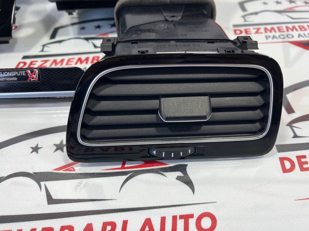 Set/Kit Trimuri/Grila Ventatie Bord Negru Lucios Vw Golf 7