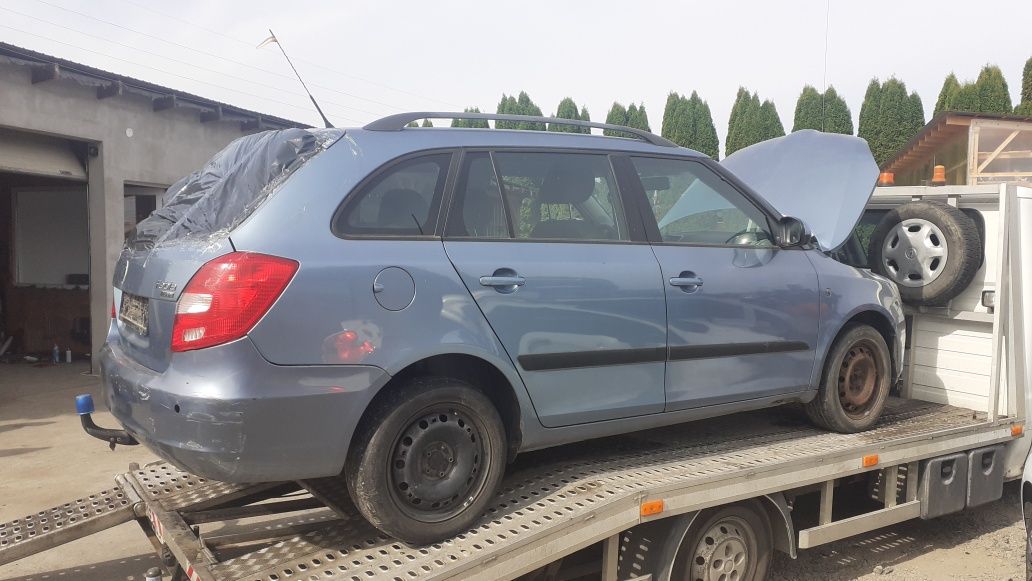 Dezmembrez Piese Skoda Fabia2 din 2009