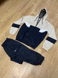 Trening Nike marimea S,M,L,XL,XXL