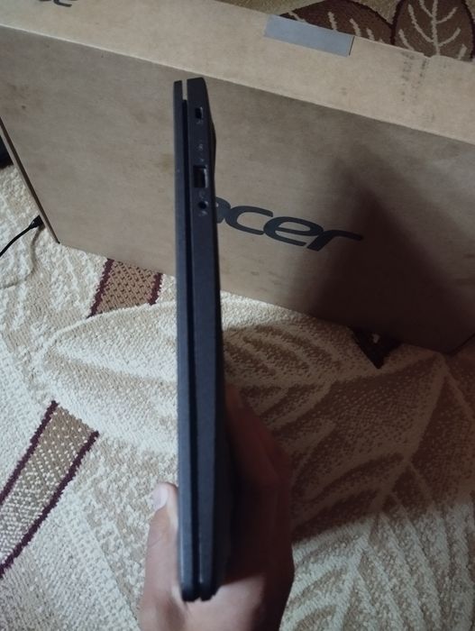 Acer aspire 3 i5 1035g1 +Nvidia mx330