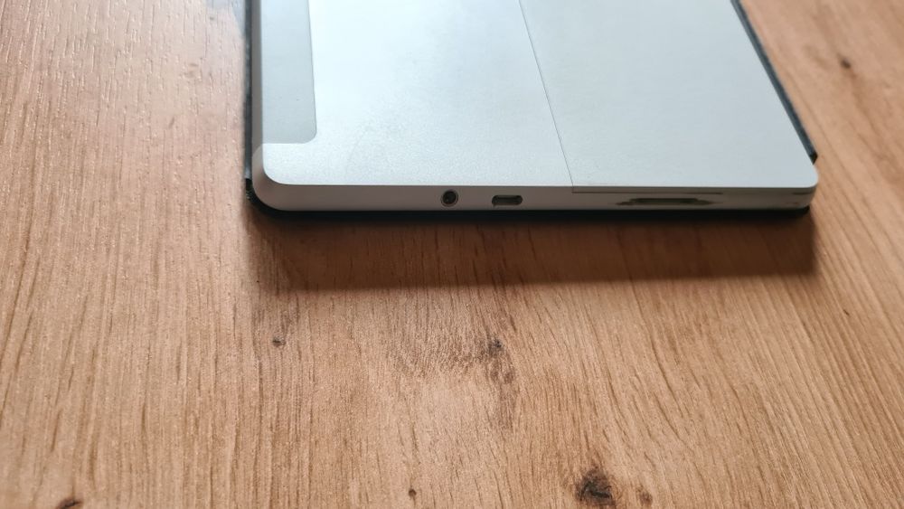 Microsoft surface go 2