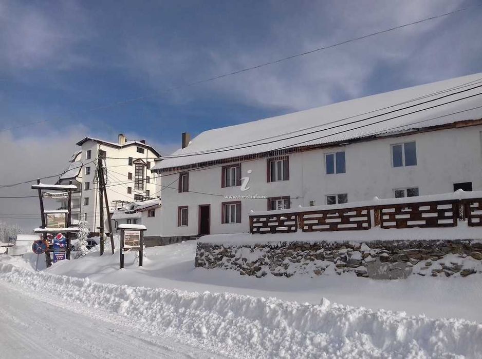 Cazare in centrul stațiunii Ranca langa pârtia M1