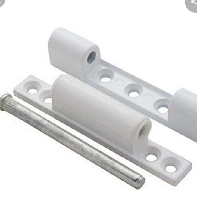 Навесы на пластиковые окна и двери