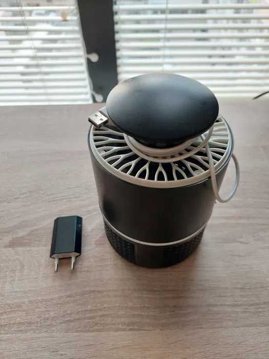 USB лампа за улавяне на комари и други насекоми