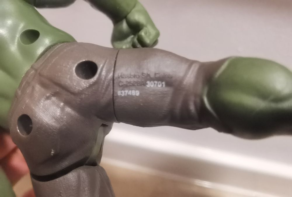 Figurină colecție Marvel Avengers Incredibile Hulk de la Hasbro 15 cm