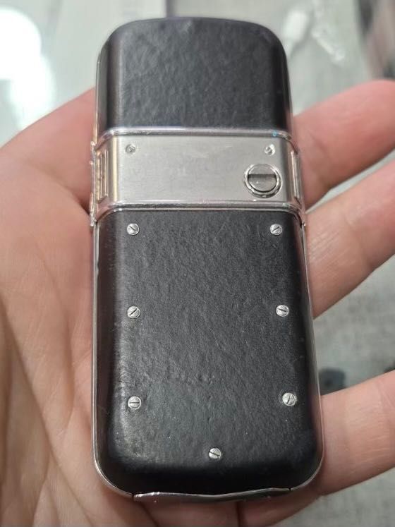 Vertu Constellation