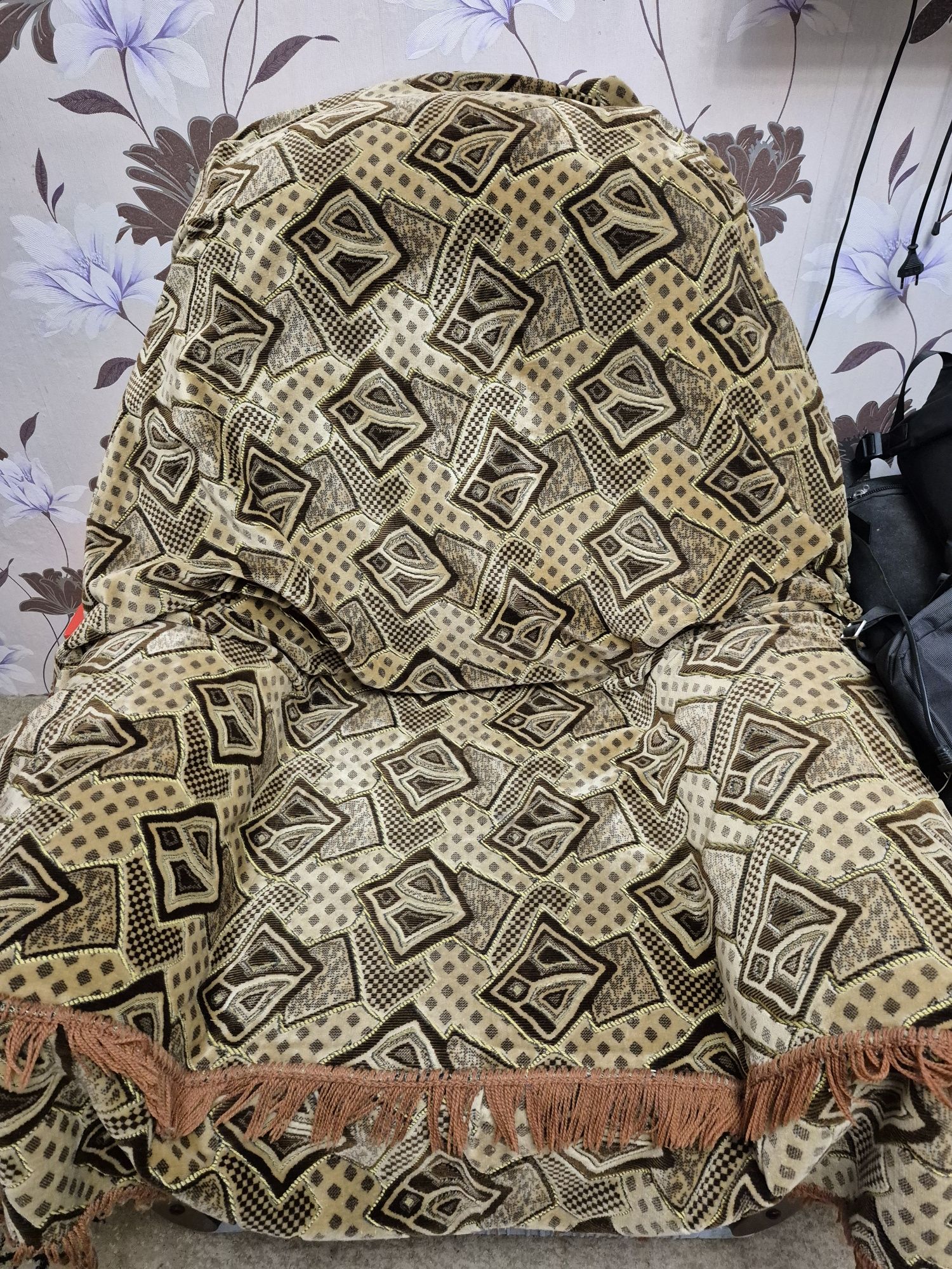 Уголок в гостиную