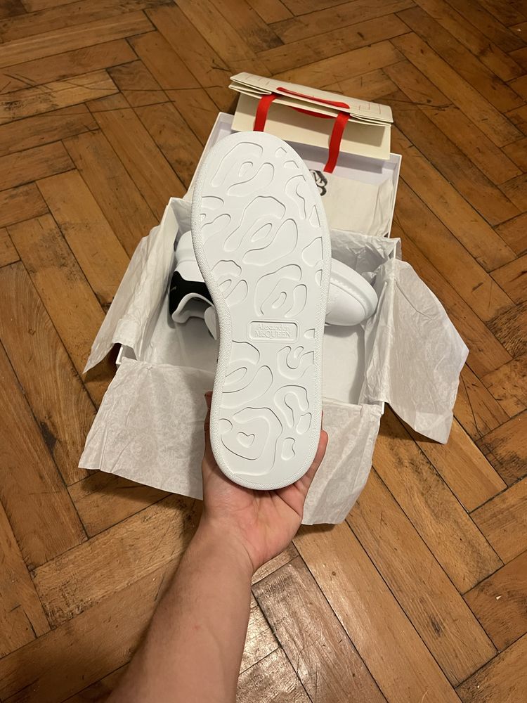Alexander Mcqueen Oversized 41