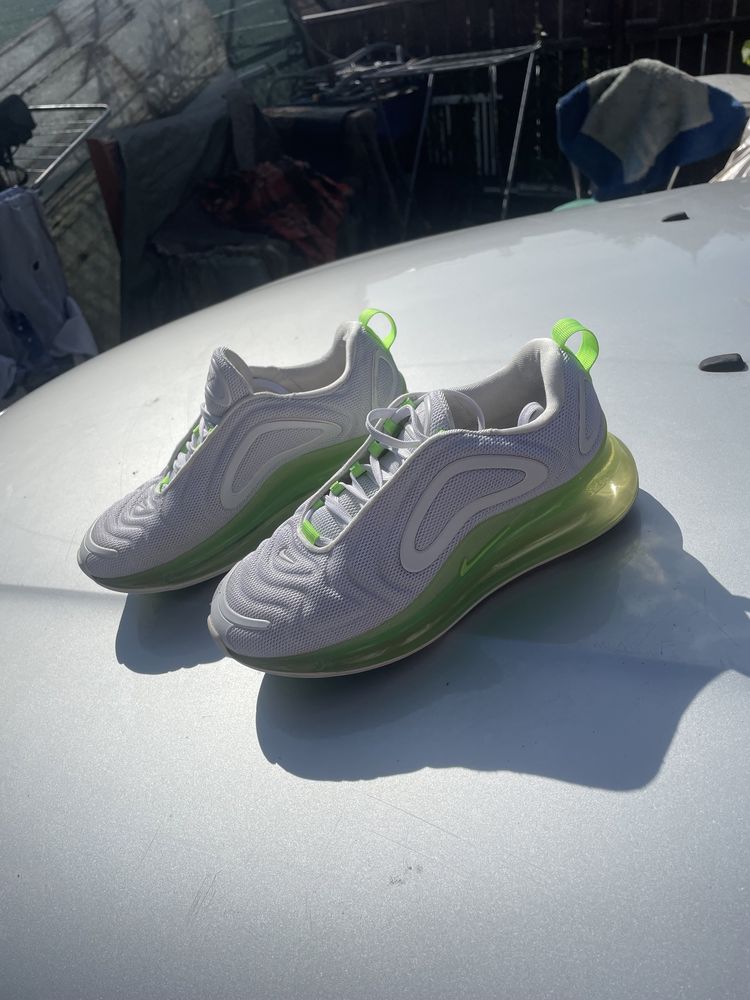 Nike Air Max 720 37,5