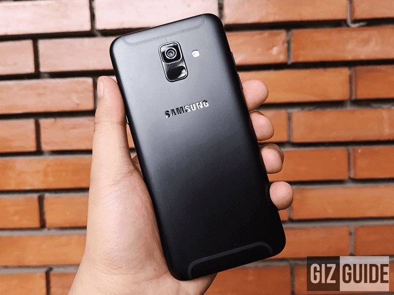 Продам свой Samsung A6 2018 Black 32gb в хорошем состаяние