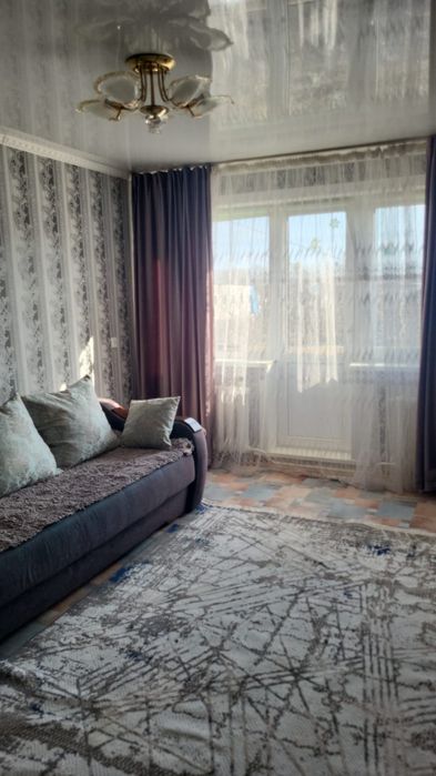 Продам 2 комнатную квартиру район Каравана, Уют.